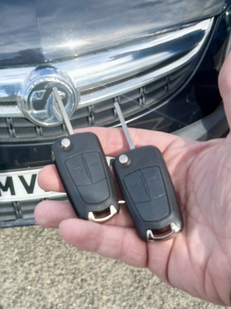Two newly programmed Vauxhall flip keys supplied after all keys lost job in Whitley Bay near St Mary’s Lighthouse