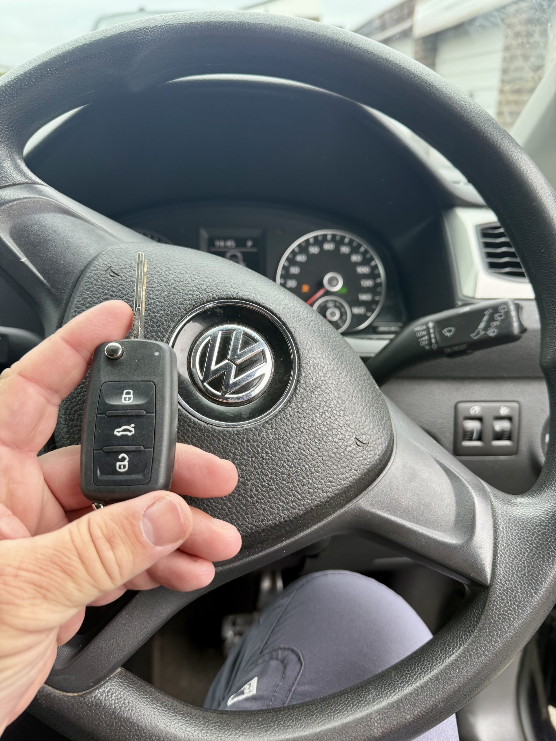 Volkswagen Caddy replacement key programmed after diagnosing faulty vehicle keys causing a no crank no start fault in Prudhoe