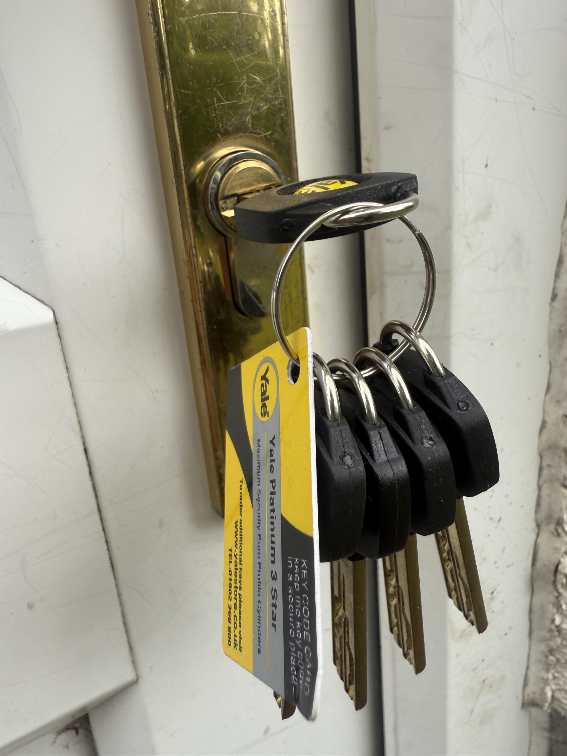 Yale Platinum 3 Star euro cylinder installed in a residential uPVC front door by Locksmith Kev.